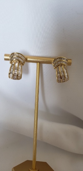 14KT YELLOW GOLD & DIAMOND EARRINGS: