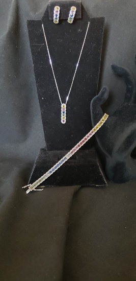 3 PIEC E18 KT  GOLD &GEMSTONE SET: 18KT NECKLACE, BRACELET AND EARRINGS