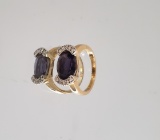 14KT YELLOW GOLD AND AMETHYST RING: