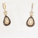 PAIR  OF YELLOW GOLD AND DIAMOND EARRINGS: