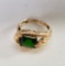 14KT YELLOW GOLD AND CHRYSOPRASE RING (5.8G)