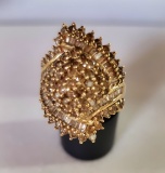 10KT YELLOW GOLD AND DIAMOND CLUSTER RING