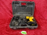 DEWALT 18 VOLT DRILL WITH SPARE BATTERY CHARGER IN CASE