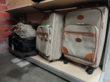 4 KING RANCH SMALL SUITCASES, 1 BAG AND 1 SMALL SUITCASE