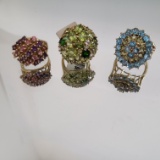 (3) 10KT GOLD AND GEMSTONE RINGS: (1 STONES