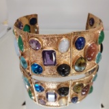 14KT YELLOW GOLD AND GEMSTONE MIDDLE EASTERN BRACELET: