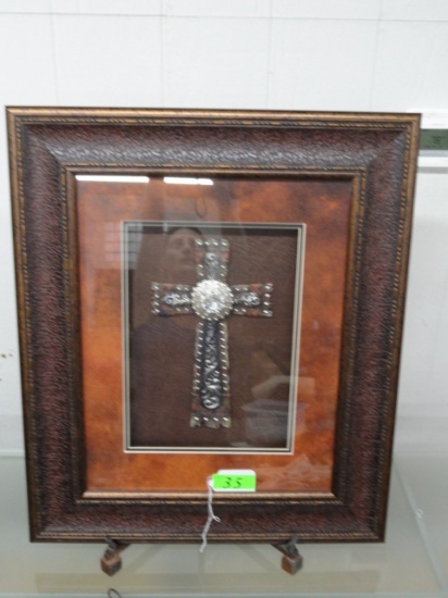 FRAMED CROSS