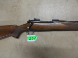 WINCHESTER MODEL 70 BOLT ACTION RIFLE, SR # 64122