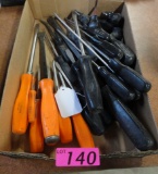 LARGE LOT OF SNAP-ON SCREWDRIVERS