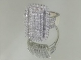 14KT WHITE GOLD AND DIAMOND RING: