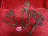 (2) US CALVERY SPURS AND UN MARKED BIT
