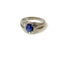 GENT'S 10KT WHITE GOLD AND STAR SAPPHIRE RING-