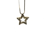 14KT GOLD AND DIAMOND STAR PENDANT ON A 14KT GOLD CHAIN