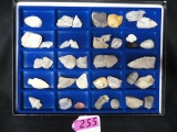 37 NATIVE AMERICAN POINTS, PARTIAL POINTS AND WORKED FLINT PIECES