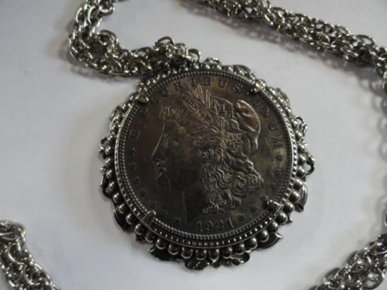 1921 MORGAN SILVER DOLLAR MOUNTED IN BEZEL WITH CHAIN