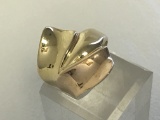 10KT YELLOW AND ROSE GOLD FASHION RING, SIZE 8