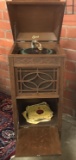 EDISON VICTROLA CABINET MODEL IN OAK CASE WITH SOME RECORDS