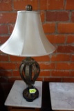 METAL BASE TABLE LAMP