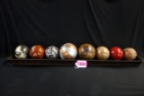 DÉCOR METAL TRAY WITH 8 DECORATIVE ORBS 34