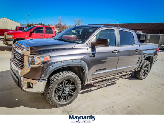 2108 Toyota Tundra SR5
