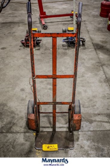 WHEELED DOLLY
