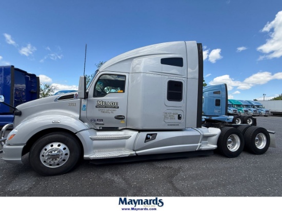 2019 Kenworth T680 Sleeper Truck