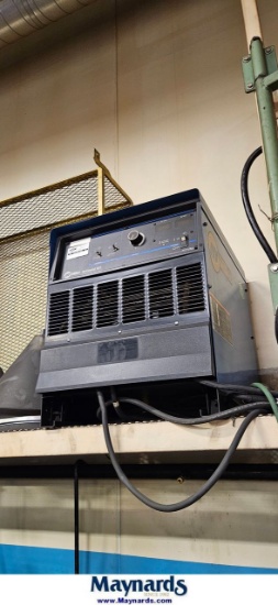 MILLER DELTAWELD 302 INDUSTRIAL CONSTANT VOLTAGE MIG WELDER, W/ WIRE FEEDER