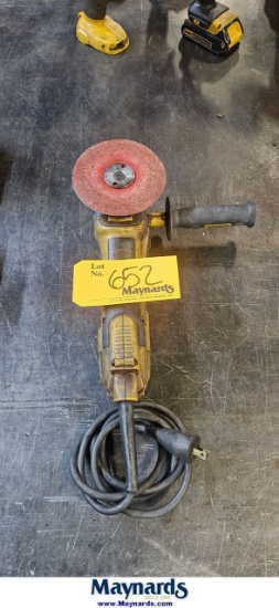 DEWALT D28131 4 1/2" ANGLE GRINDER