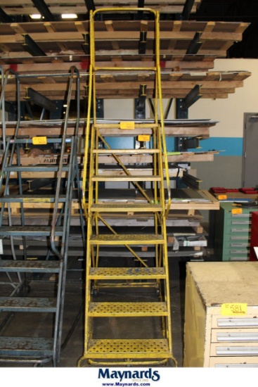 10' ROLLING STEP LADDER