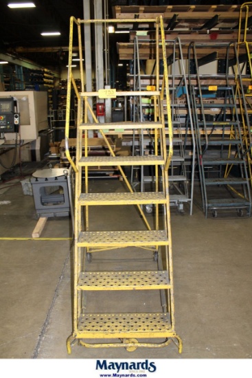 7' ROLLING STEP LADDER