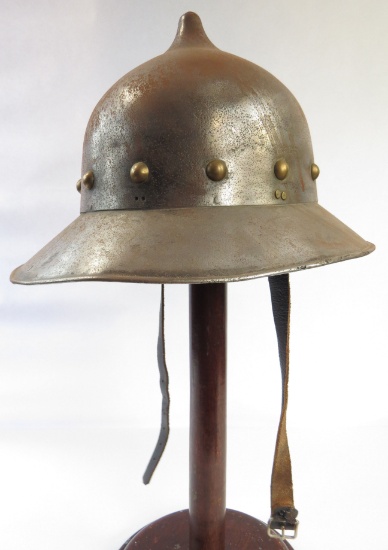 A VICTORIAN-ERA MEDIEVAL KETTLE HELMET