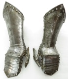 A PAIR OF GERMAN ARMOR MITTEN GAUNTLETS