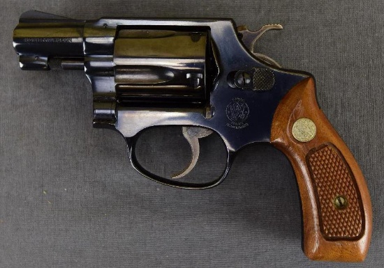 SMITH & WESSON MODEL 36