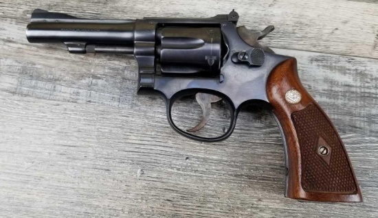 SMITH & WESSON MODEL K22