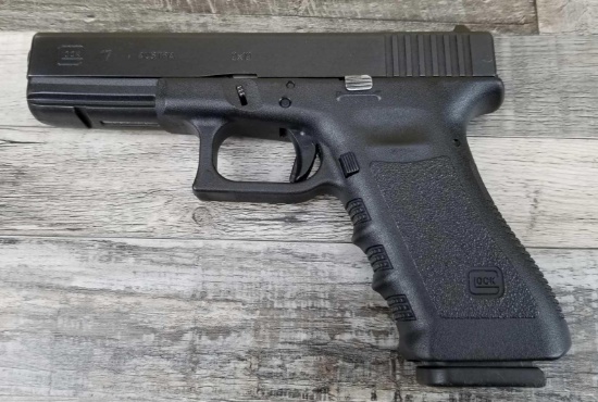 GLOCK MODEL 17