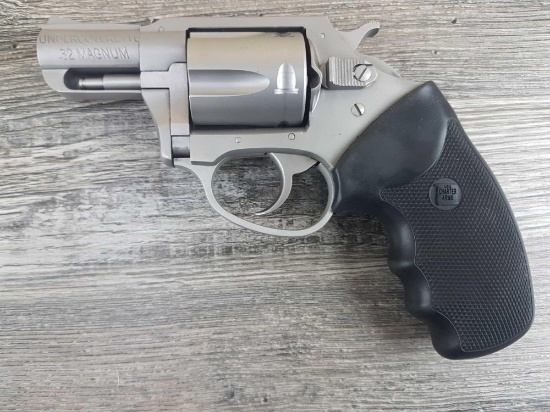 CHARTER ARMS MODEL UNDERCOVERLIGHT