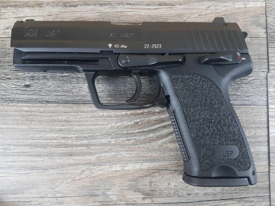 HECKLER & KOCH MODEL USP