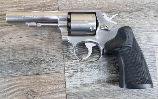 SMITH & WESSON MODEL 64-3