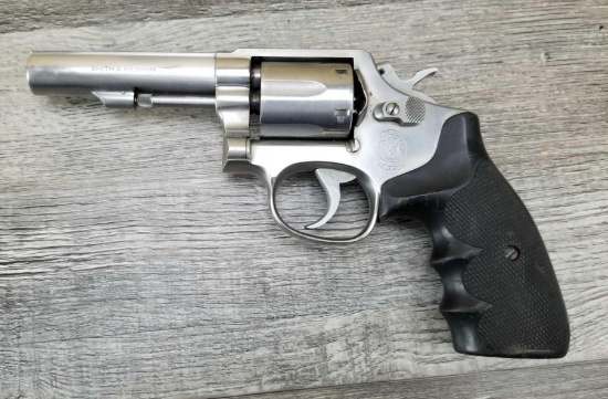 SMITH & WESSON MODEL 64-3
