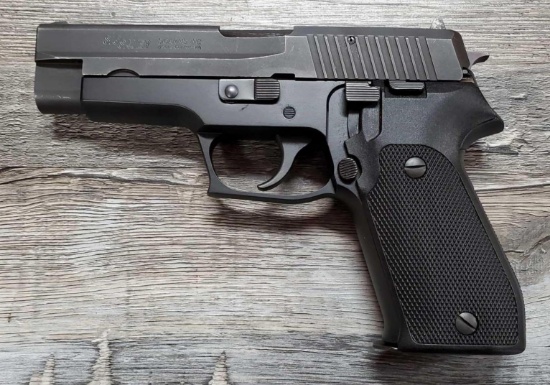 SIG SAUER MODEL P220