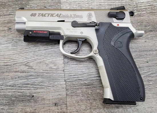 SMITH & WESSON MODEL 4003TSW