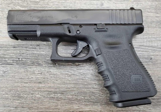 GLOCK MODEL 19