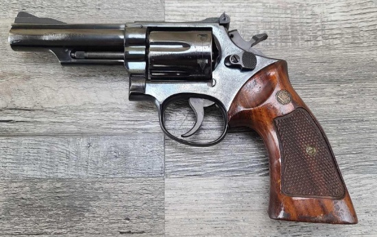 SMITH & WESSON MODEL 19-2