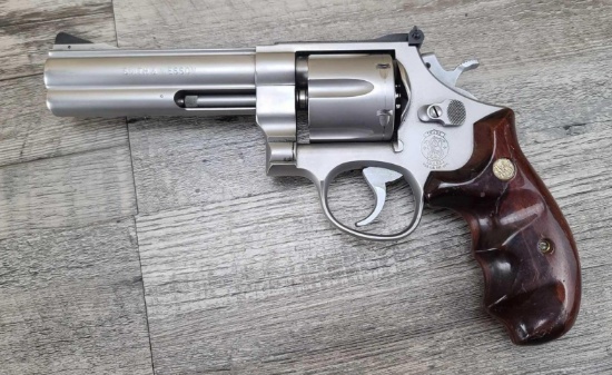 SMITH & WESSON MODEL 625-2