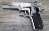 SMITH & WESSON MODEL 545
