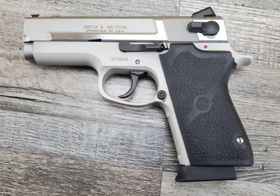 SMITH & WESSON MODEL SHORTY 45