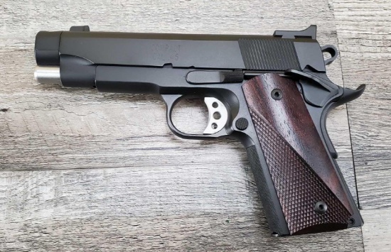 SPRINGFIELD MODEL COMPACT CUSTOM