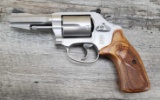 SMITH & WESSON MODEL 60-15 PRO SERIES