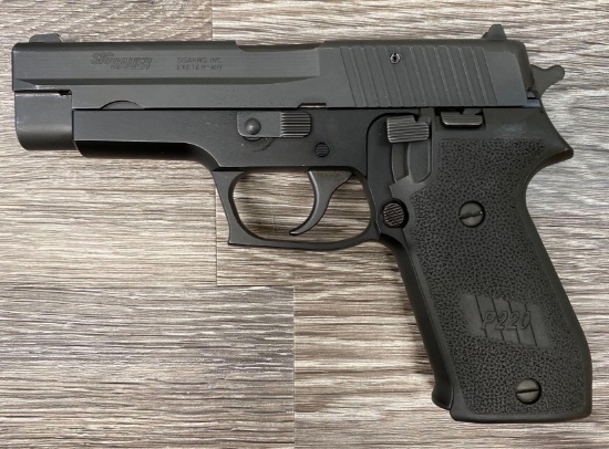 SIG SAUER 220 .45 SEMI-AUTOMATIC PISTOL