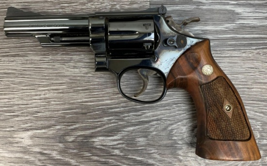 SMITH & WESSON 19-2 .357 REVOLVER